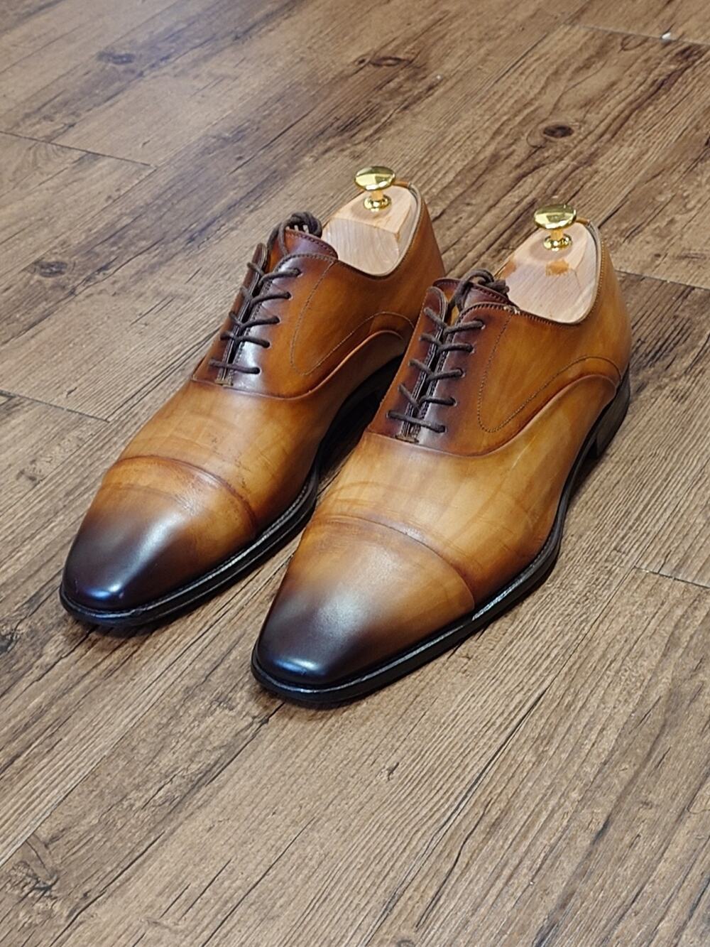 Magnanni Men’s Cap Toe 10M Tan Brown Burnished Leather Dress Shoes